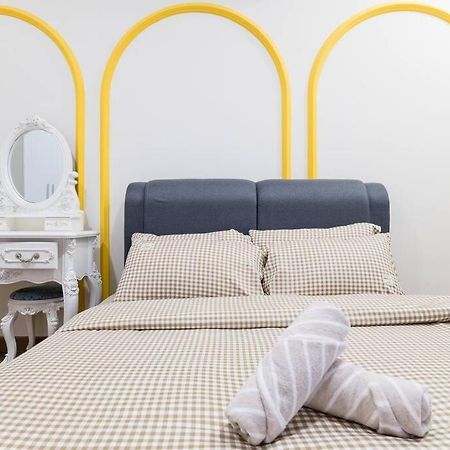 クアラルンプールArte Mont Kiara Duplex 4 Pax Jacuzziアパートメント エクステリア 写真