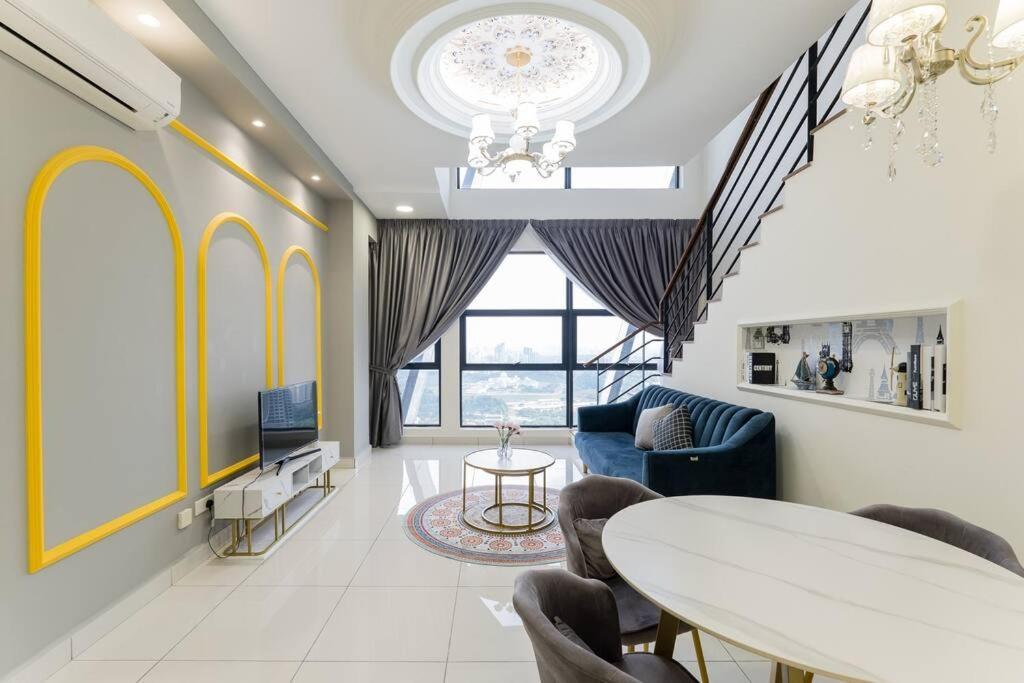 クアラルンプールArte Mont Kiara Duplex 4 Pax Jacuzziアパートメント エクステリア 写真
